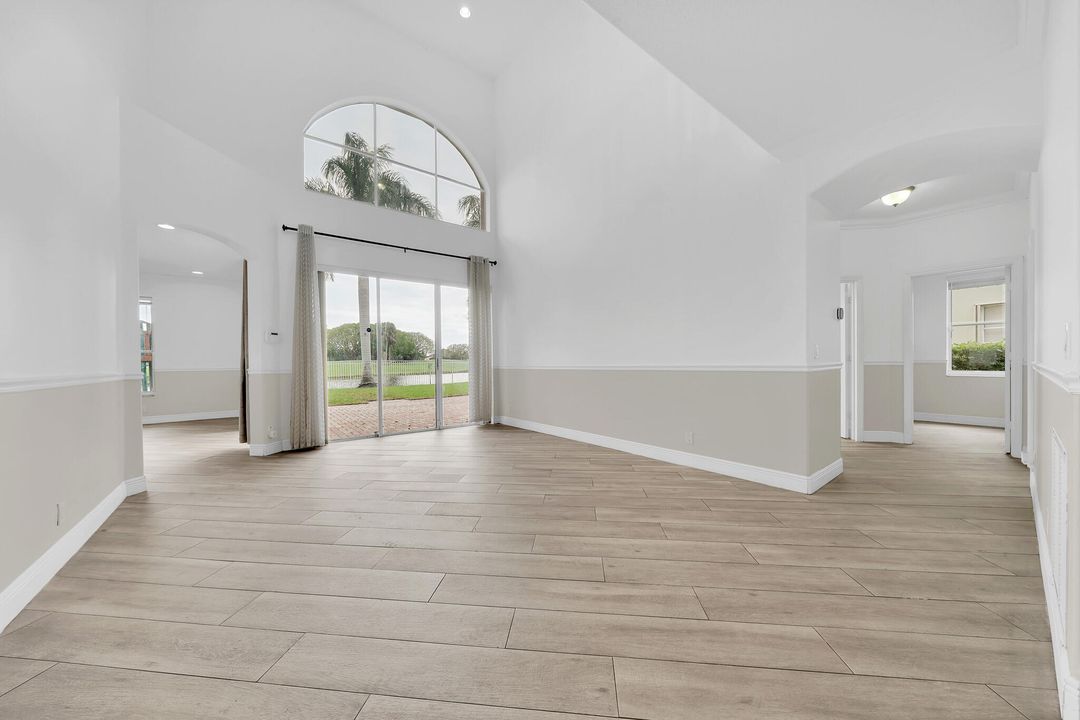 For Rent: $4,750 (4 beds, 3 baths, 2673 Square Feet)