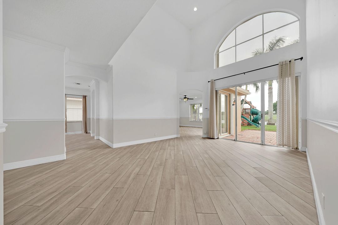 For Rent: $4,750 (4 beds, 3 baths, 2673 Square Feet)