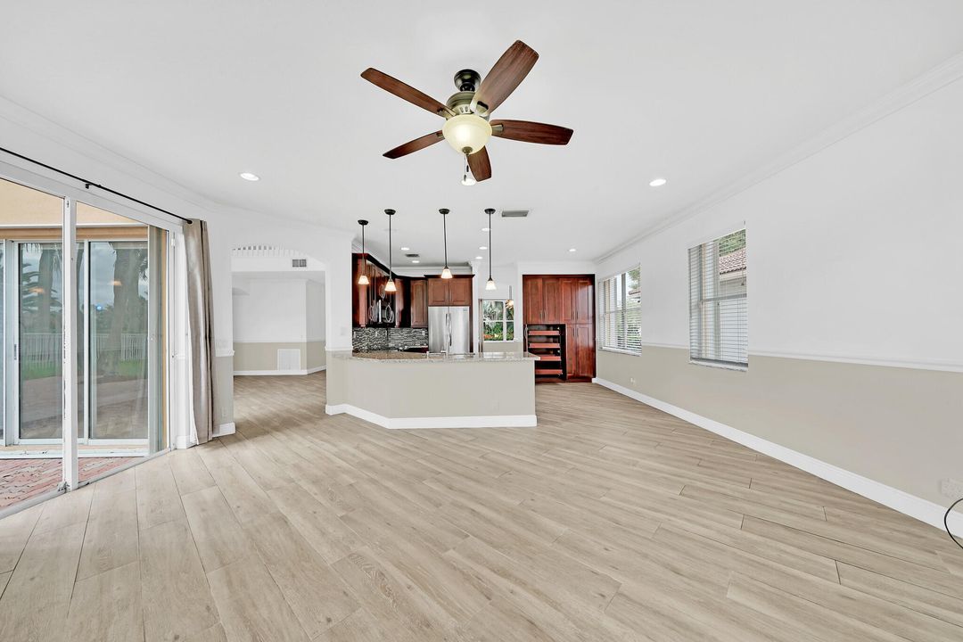 For Rent: $4,750 (4 beds, 3 baths, 2673 Square Feet)