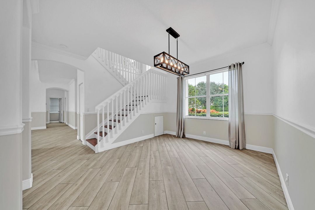 For Rent: $4,750 (4 beds, 3 baths, 2673 Square Feet)