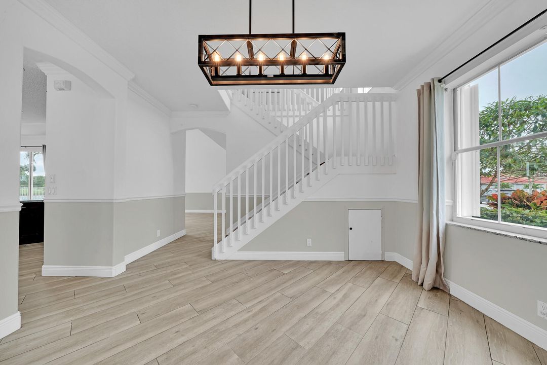 For Rent: $4,750 (4 beds, 3 baths, 2673 Square Feet)