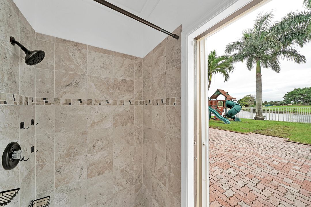 For Rent: $4,750 (4 beds, 3 baths, 2673 Square Feet)