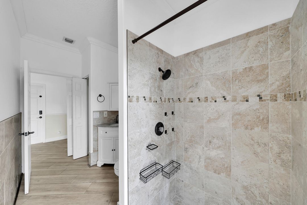 For Rent: $4,750 (4 beds, 3 baths, 2673 Square Feet)