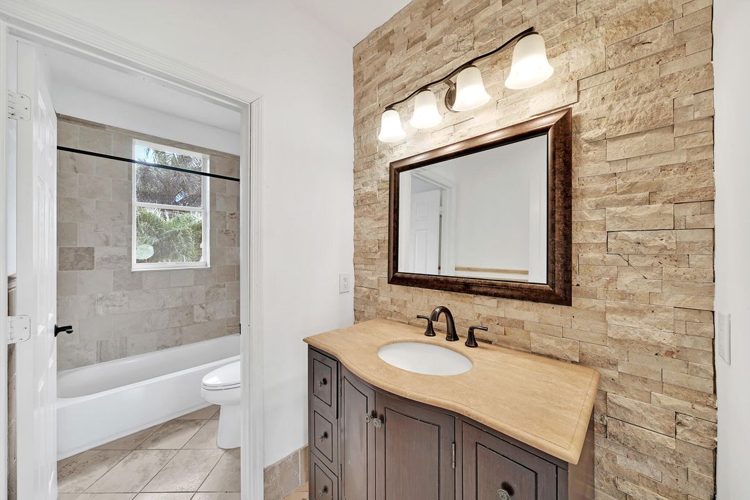 For Rent: $4,750 (4 beds, 3 baths, 2673 Square Feet)