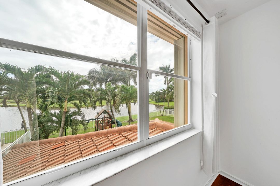 For Rent: $4,750 (4 beds, 3 baths, 2673 Square Feet)