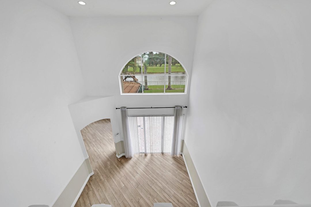 For Rent: $4,750 (4 beds, 3 baths, 2673 Square Feet)