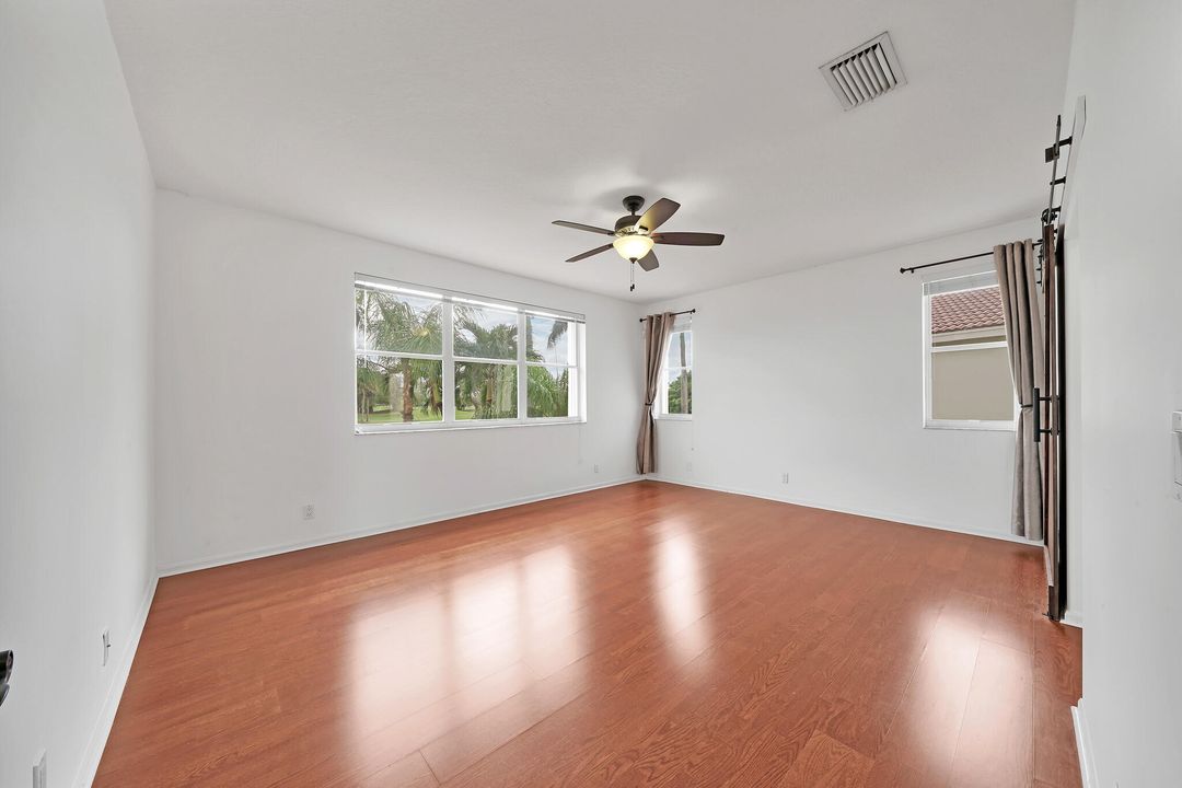 For Rent: $4,750 (4 beds, 3 baths, 2673 Square Feet)