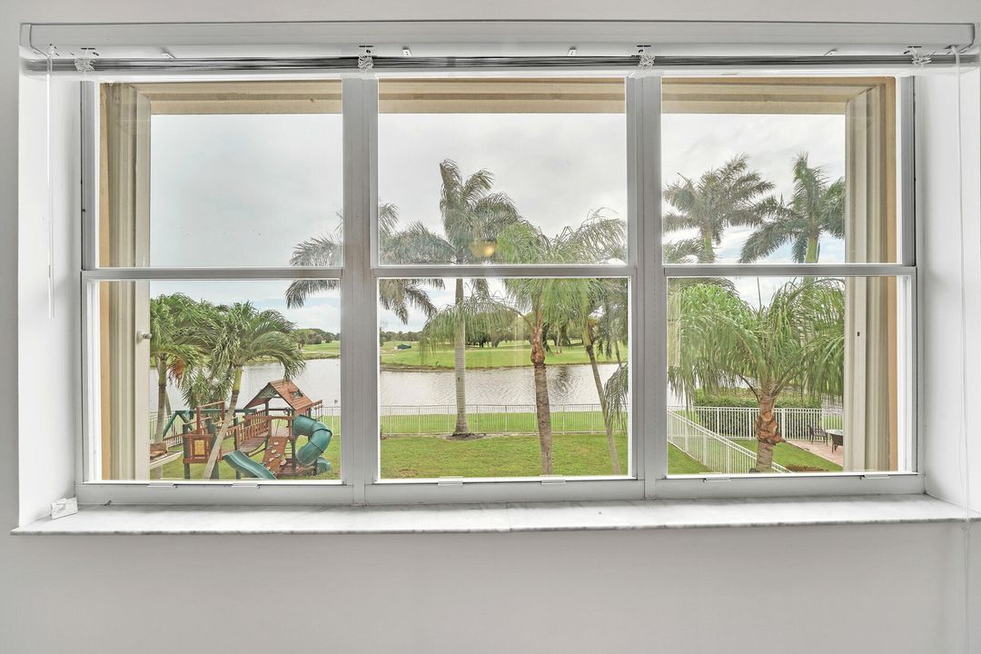 For Rent: $4,750 (4 beds, 3 baths, 2673 Square Feet)