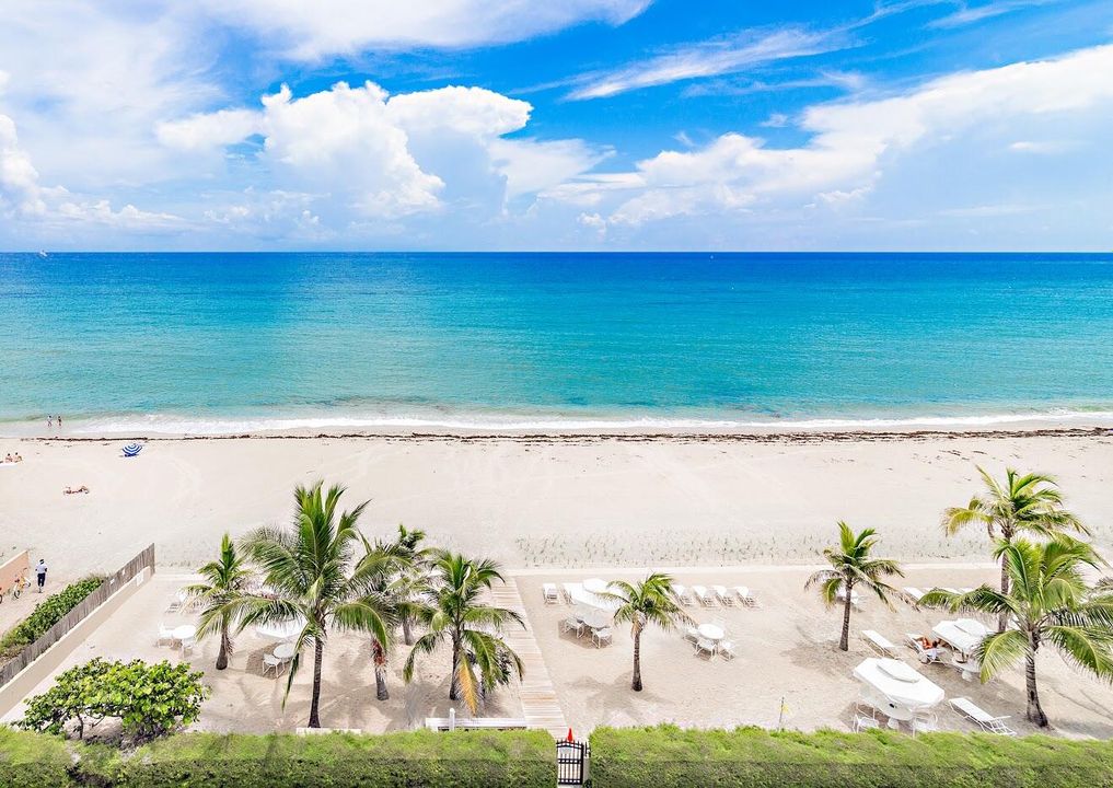 Active With Contract: $10,000 (1 beds, 1 baths, 868 Square Feet)