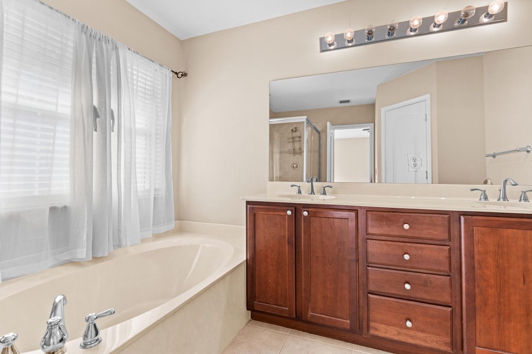 Active With Contract: $2,800 (3 beds, 2 baths, 1748 Square Feet)