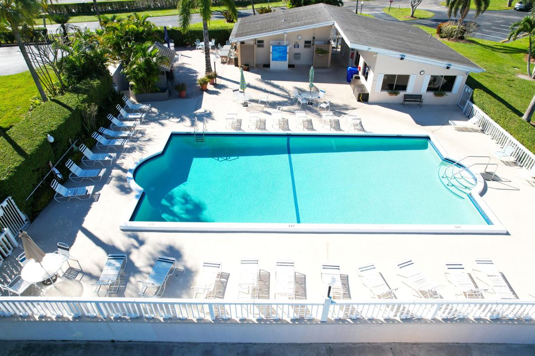 В аренду: $2,000 (2 спален, 1 ванн, 894 Квадратных фут)