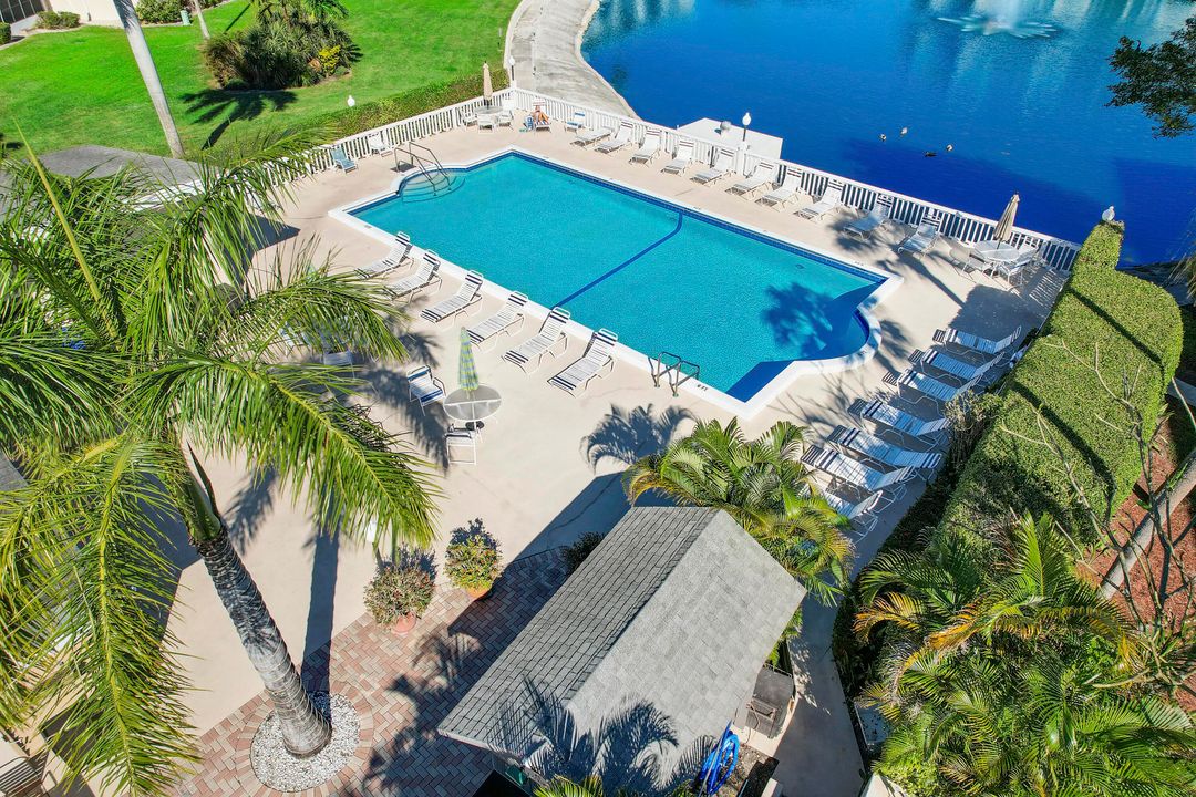 В аренду: $2,000 (2 спален, 1 ванн, 894 Квадратных фут)