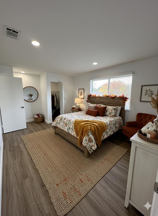 For Rent: $1,850 (2 beds, 1 baths, 980 Square Feet)