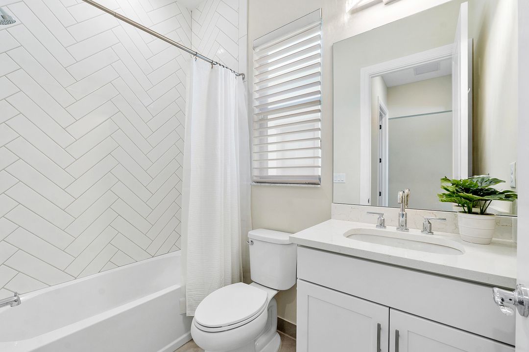 For Sale: $839,000 (3 beds, 2 baths, 1968 Square Feet)