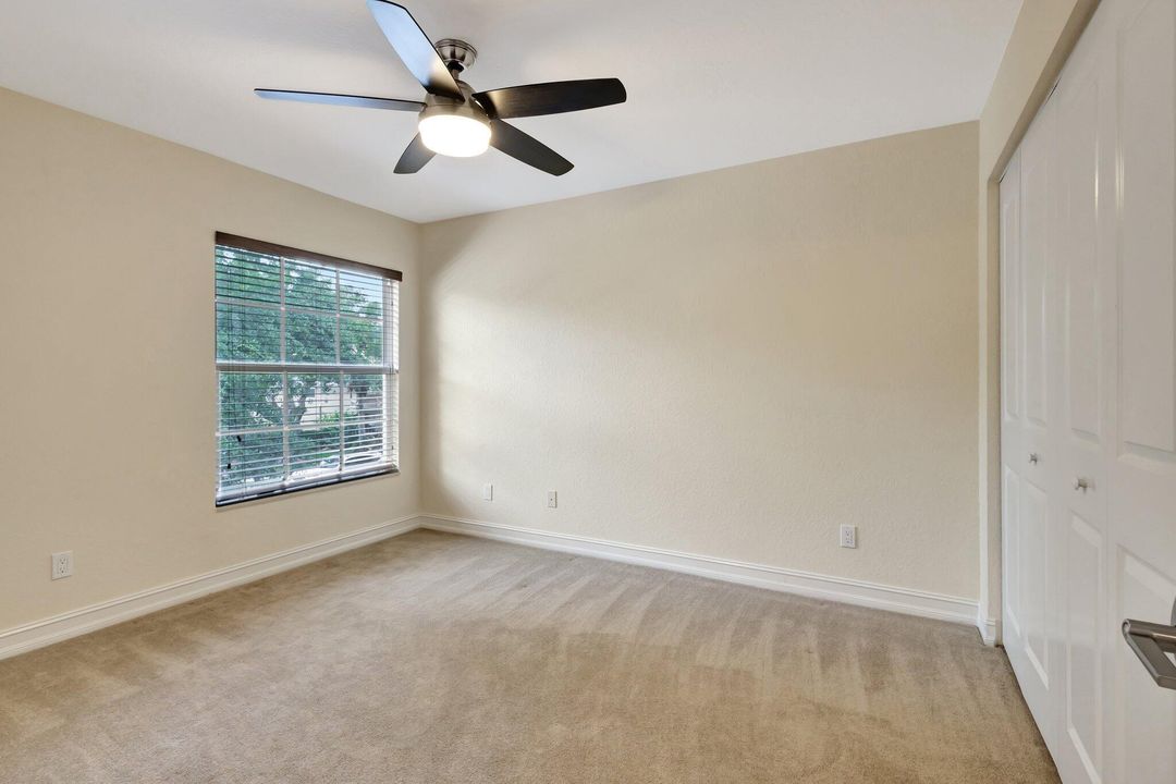 For Sale: $884,900 (5 beds, 3 baths, 2833 Square Feet)