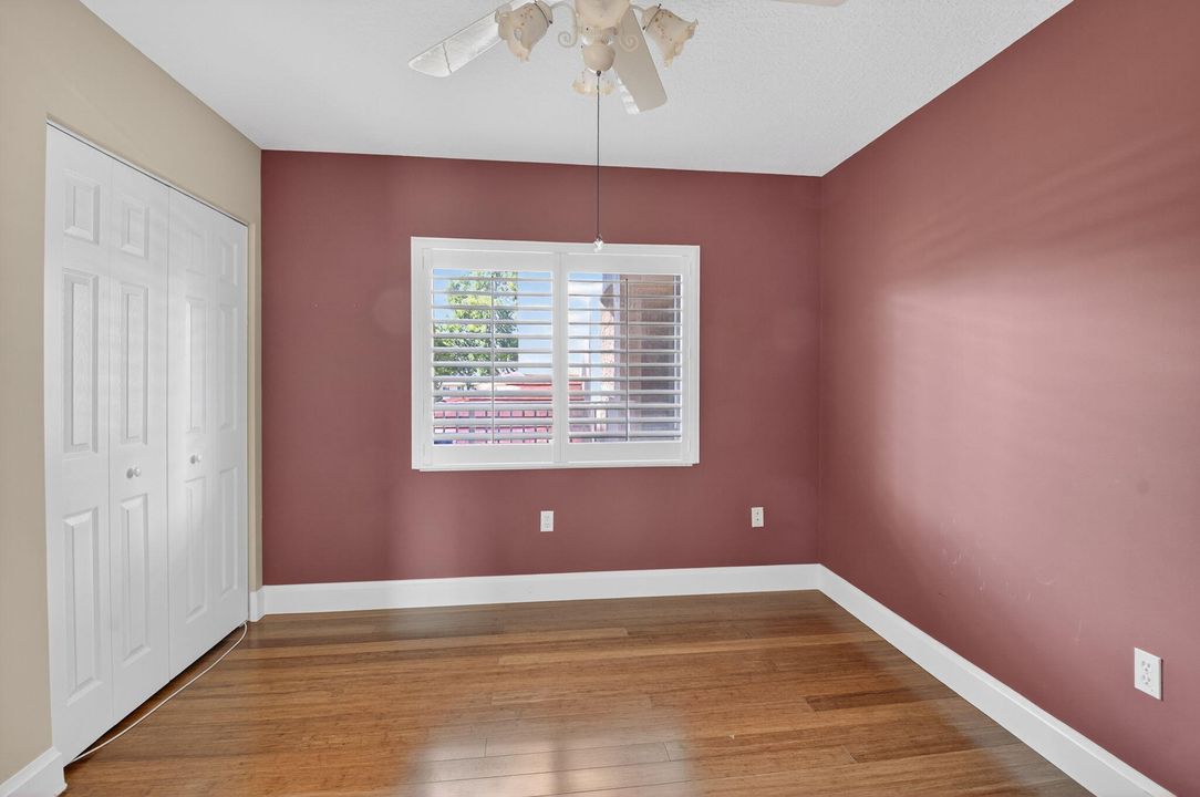 For Sale: $199,000 (3 beds, 2 baths, 1392 Square Feet)