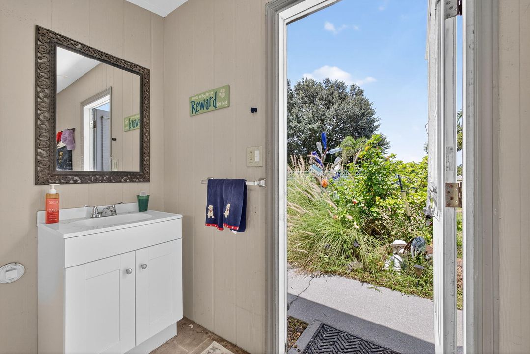 For Sale: $1,960,000 (4 beds, 3 baths, 2455 Square Feet)