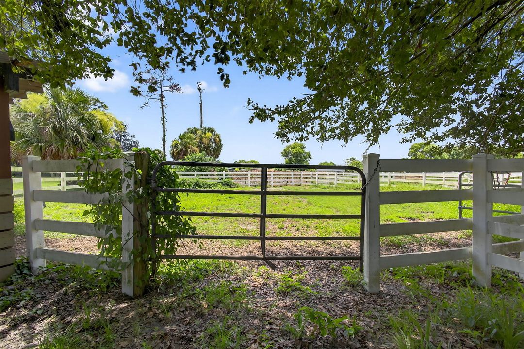 For Sale: $1,960,000 (4 beds, 3 baths, 2455 Square Feet)
