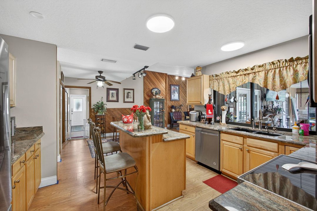 For Sale: $1,960,000 (4 beds, 3 baths, 2455 Square Feet)