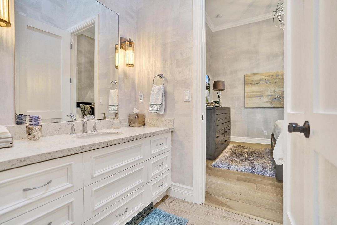 For Sale: $1,875,000 (4 beds, 2 baths, 2495 Square Feet)