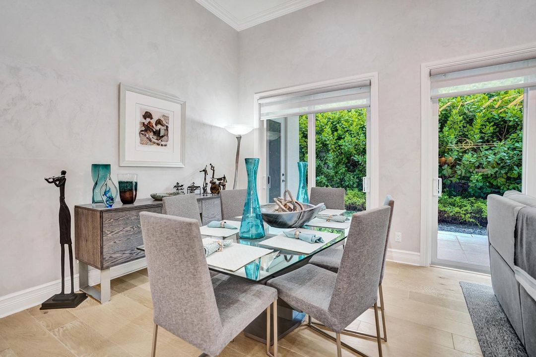 For Sale: $1,875,000 (4 beds, 2 baths, 2495 Square Feet)