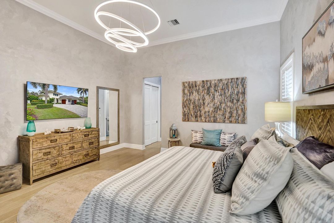 For Sale: $1,875,000 (4 beds, 2 baths, 2495 Square Feet)