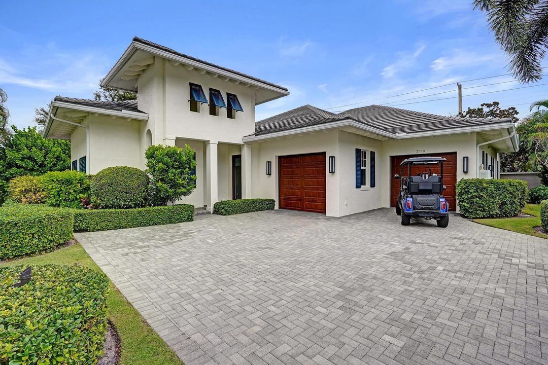 For Sale: $1,875,000 (4 beds, 2 baths, 2495 Square Feet)