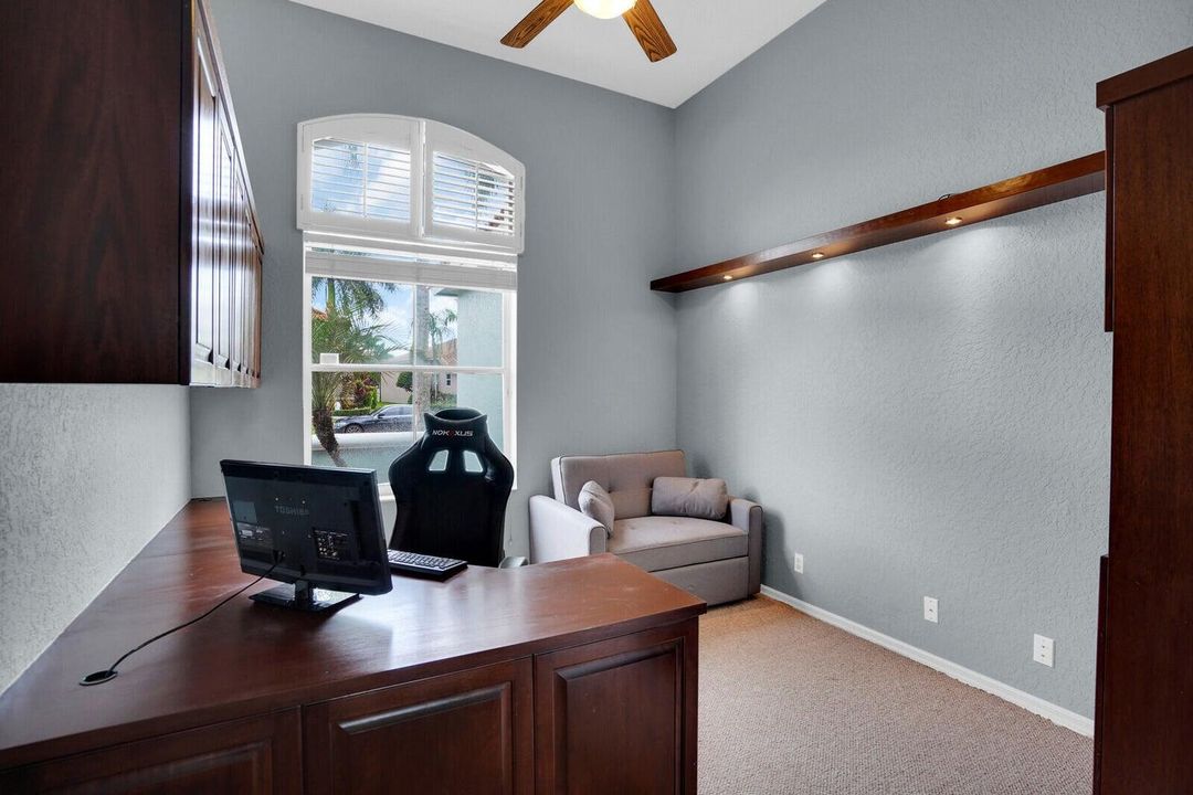 For Rent: $5,500 (4 beds, 2 baths, 2943 Square Feet)