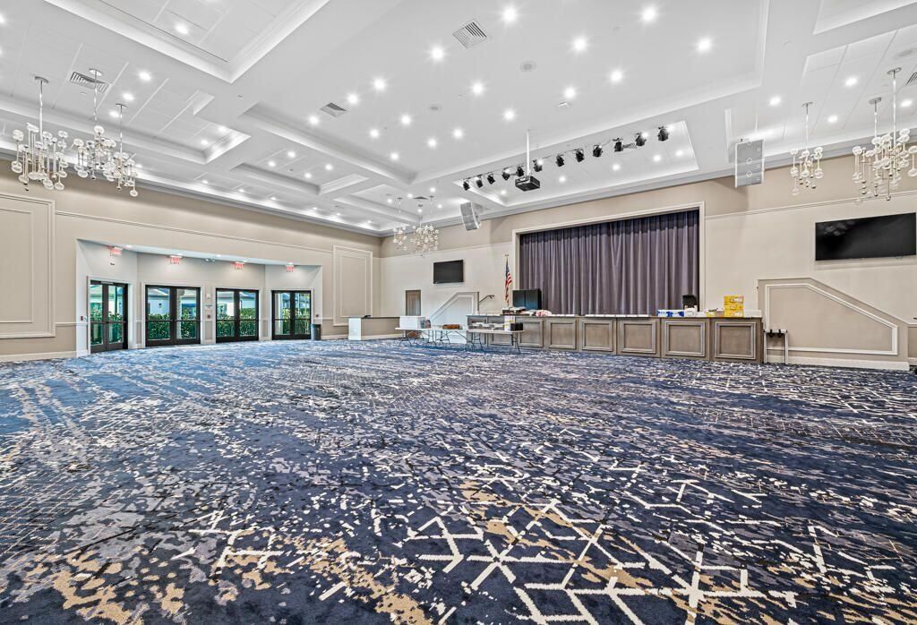 Activo con contrato: $409,000 (3 camas, 2 baños, 1599 Pies cuadrados)