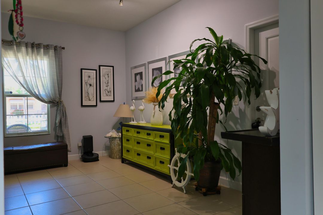 Active With Contract: $450,000 (3 beds, 2 baths, 1582 Square Feet)