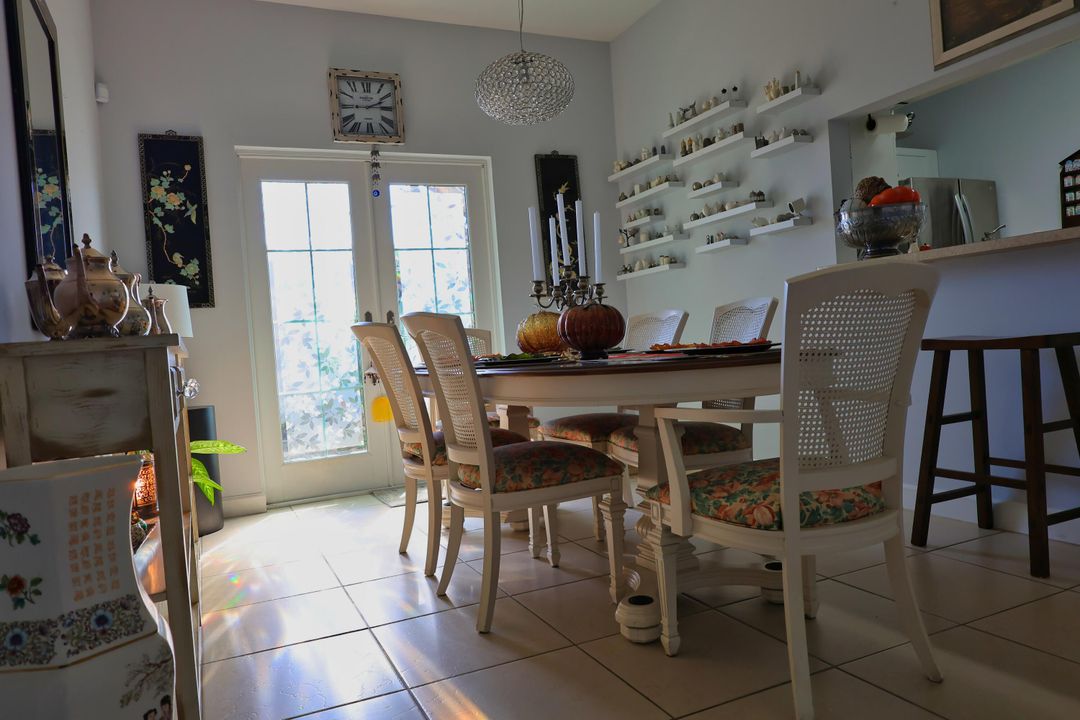 Active With Contract: $450,000 (3 beds, 2 baths, 1582 Square Feet)