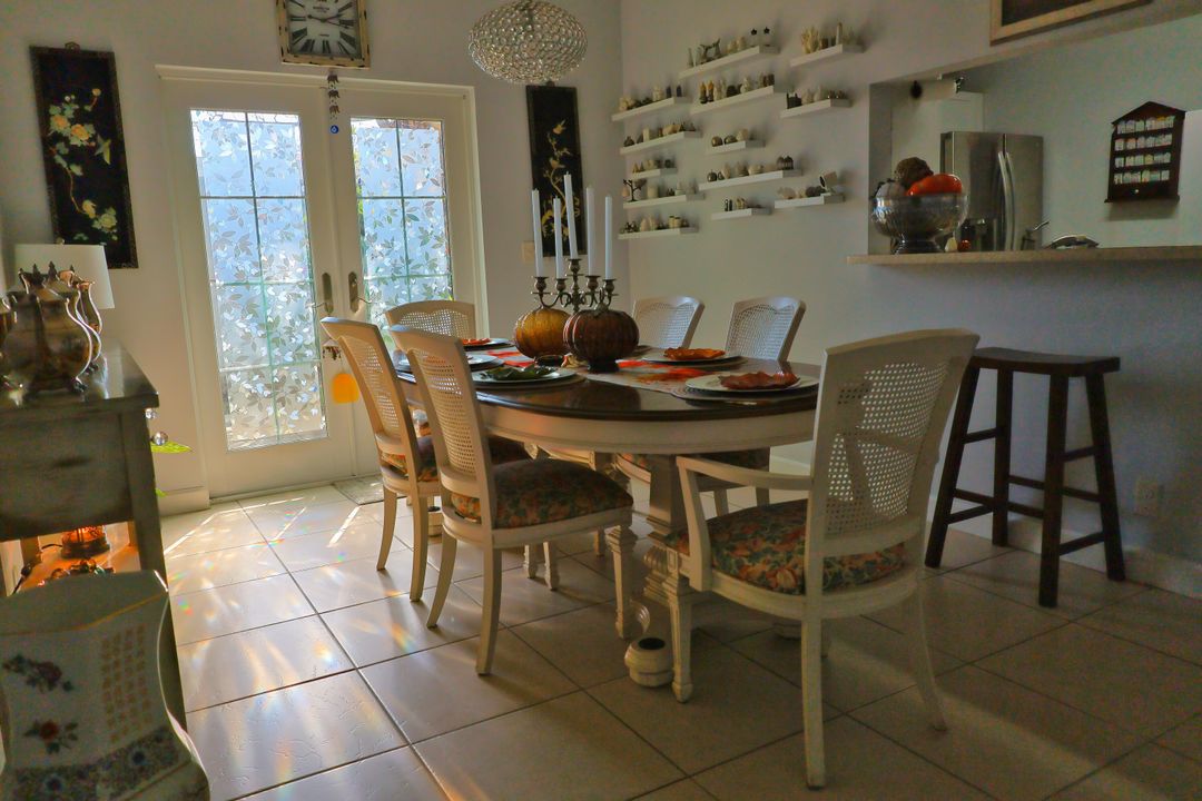 Active With Contract: $450,000 (3 beds, 2 baths, 1582 Square Feet)