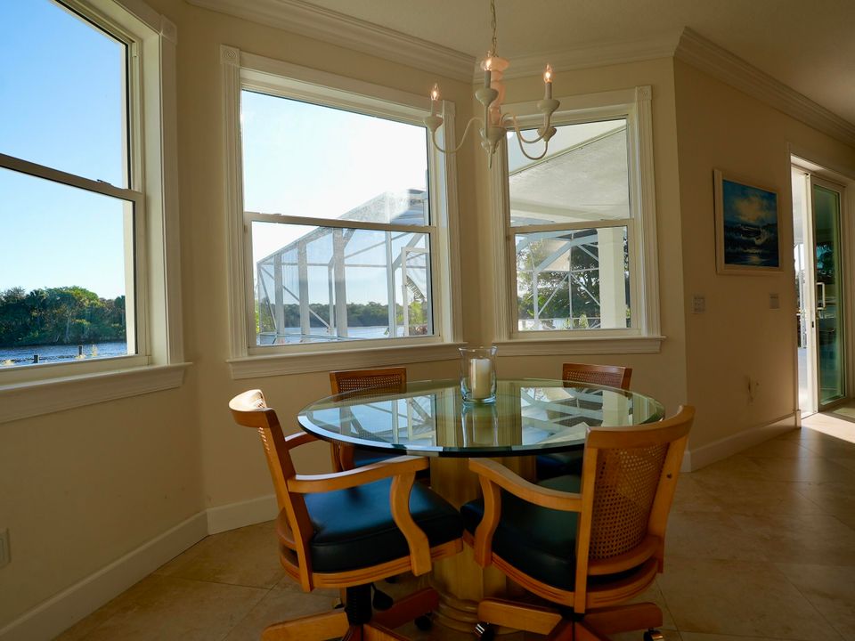 En Venta: $3,995,000 (5 camas, 4 baños, 3947 Pies cuadrados)