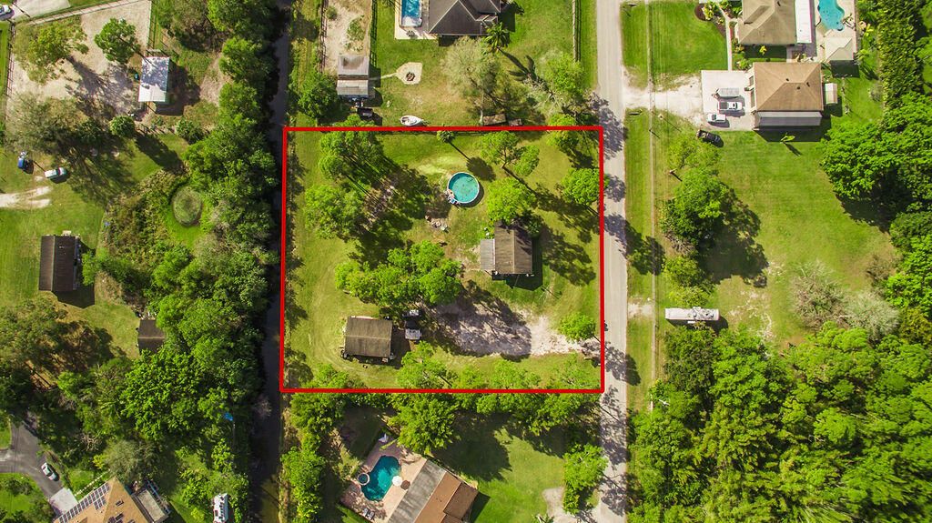 For Sale: $499,000 (3 beds, 2 baths, 997 Square Feet)