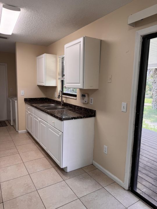 For Sale: $499,000 (3 beds, 2 baths, 997 Square Feet)