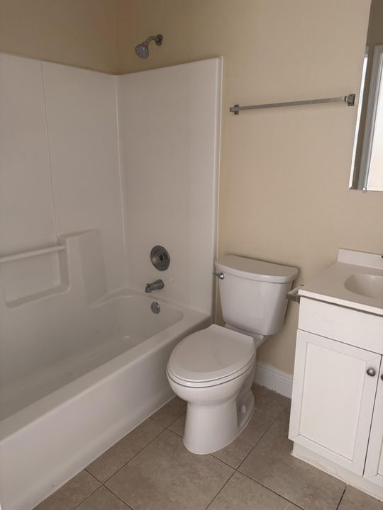 For Sale: $499,000 (3 beds, 2 baths, 997 Square Feet)