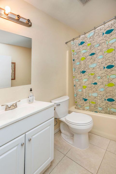 For Sale: $499,000 (3 beds, 2 baths, 997 Square Feet)