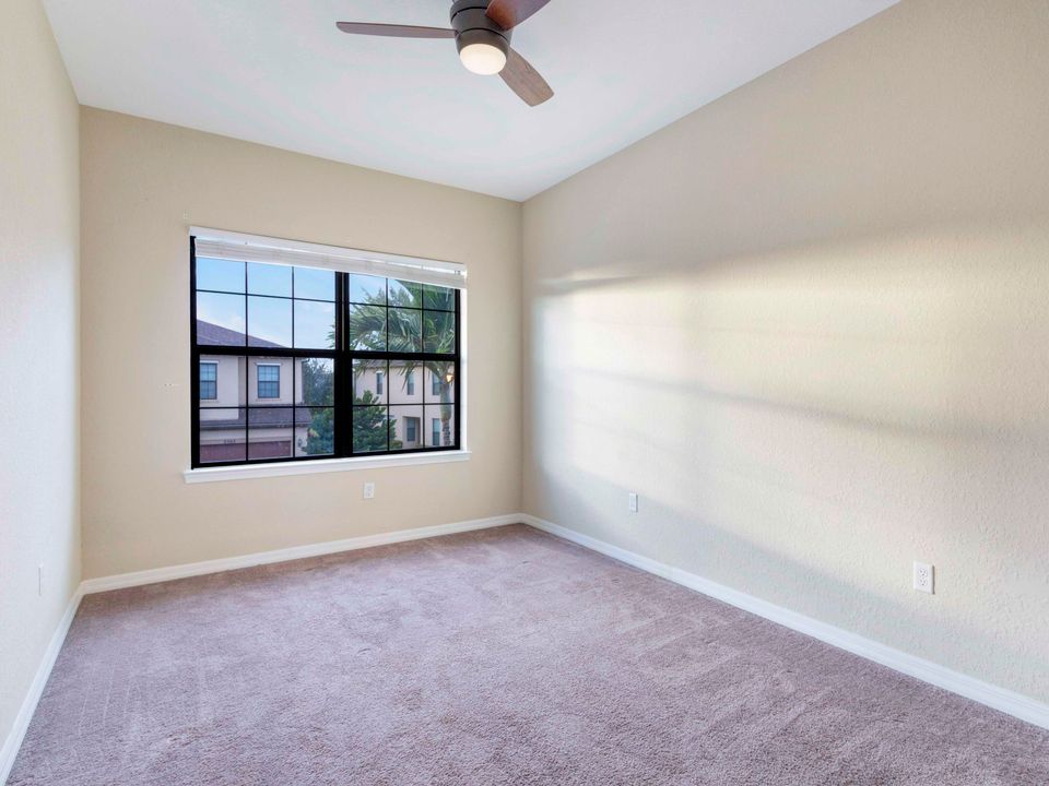 Active With Contract: $2,700 (3 beds, 2 baths, 1691 Square Feet)