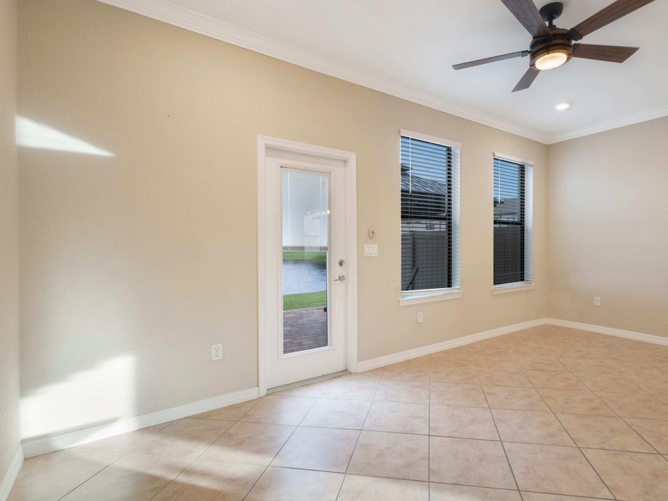 Active With Contract: $2,700 (3 beds, 2 baths, 1691 Square Feet)
