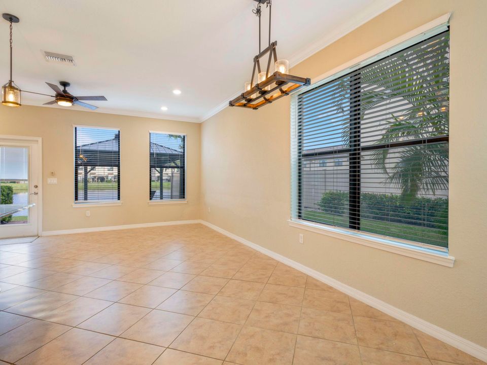 Active With Contract: $2,700 (3 beds, 2 baths, 1691 Square Feet)