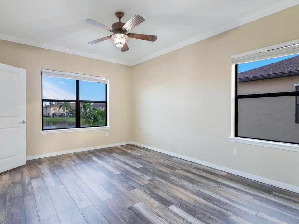 Active With Contract: $2,700 (3 beds, 2 baths, 1691 Square Feet)