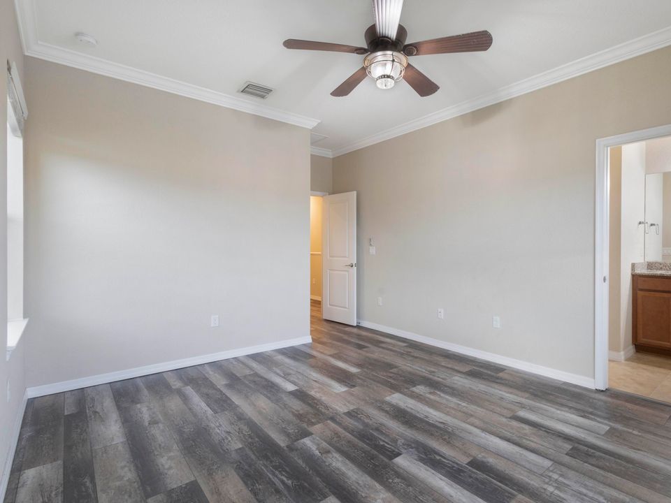 Active With Contract: $2,700 (3 beds, 2 baths, 1691 Square Feet)
