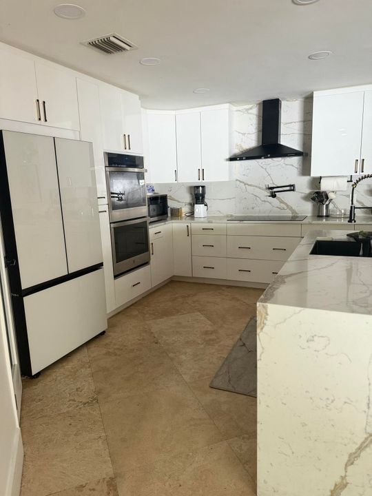 For Rent: $3,500 (4 beds, 2 baths, 2296 Square Feet)