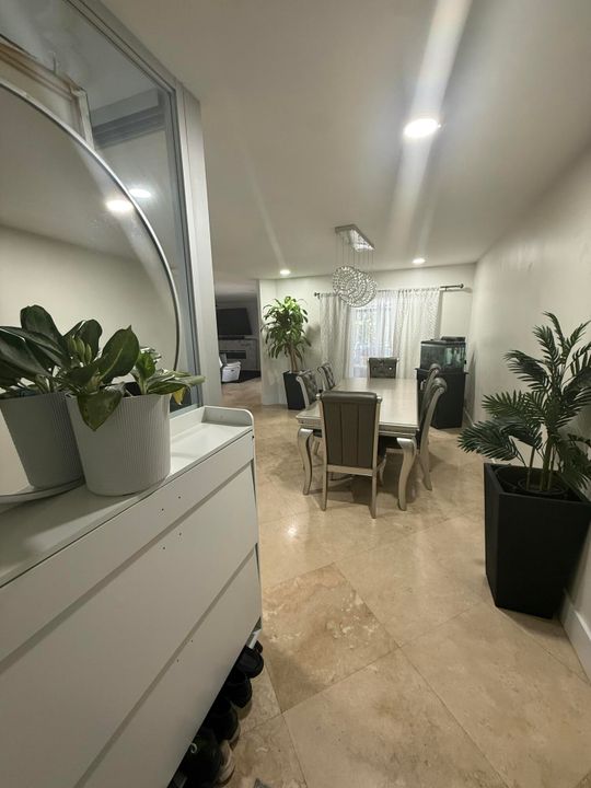 For Rent: $3,500 (4 beds, 2 baths, 2296 Square Feet)