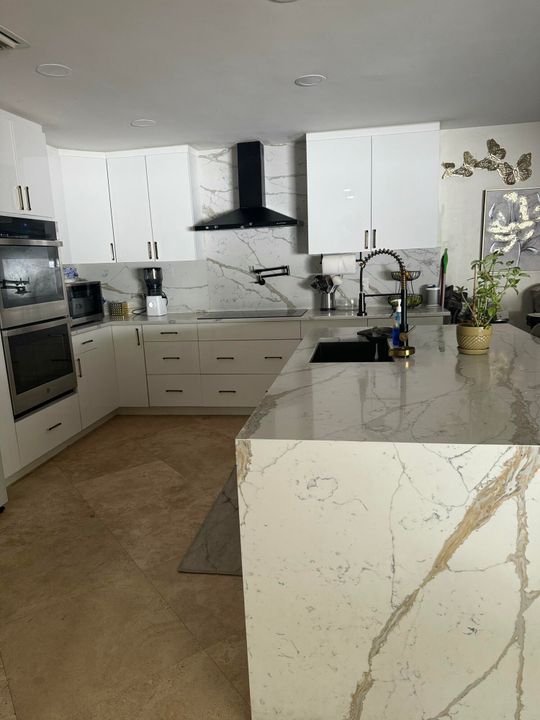 For Rent: $3,500 (4 beds, 2 baths, 2296 Square Feet)