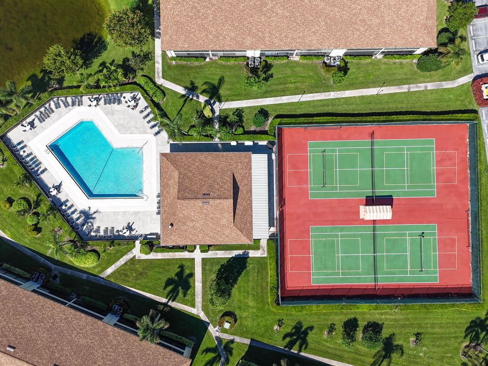 Под контрактом: $2,650 (3 спален, 2 ванн, 1316 Квадратных фут)