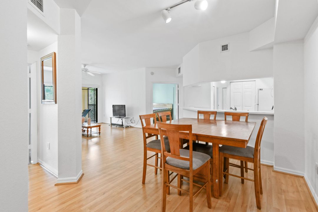 Под контрактом: $2,650 (3 спален, 2 ванн, 1316 Квадратных фут)