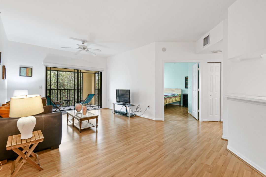 Под контрактом: $2,650 (3 спален, 2 ванн, 1316 Квадратных фут)