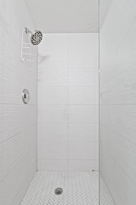 Под контрактом: $2,650 (3 спален, 2 ванн, 1316 Квадратных фут)