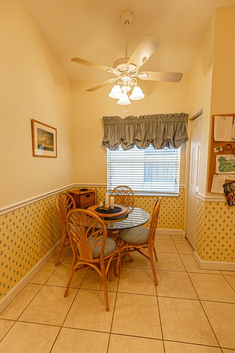 待售: $295,750 (2 贝兹, 2 浴室, 1526 平方英尺)